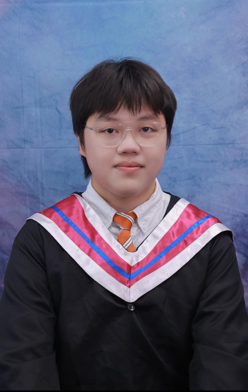 , 来自广州市第三中学，Hanson Zhang如愿拿下多伦多大学主校区录取并获得10万加元奖学金!